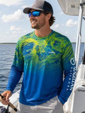 Magellan Outdoors Realtree Aspect Ombre Fishing Shirt | Men’s Large